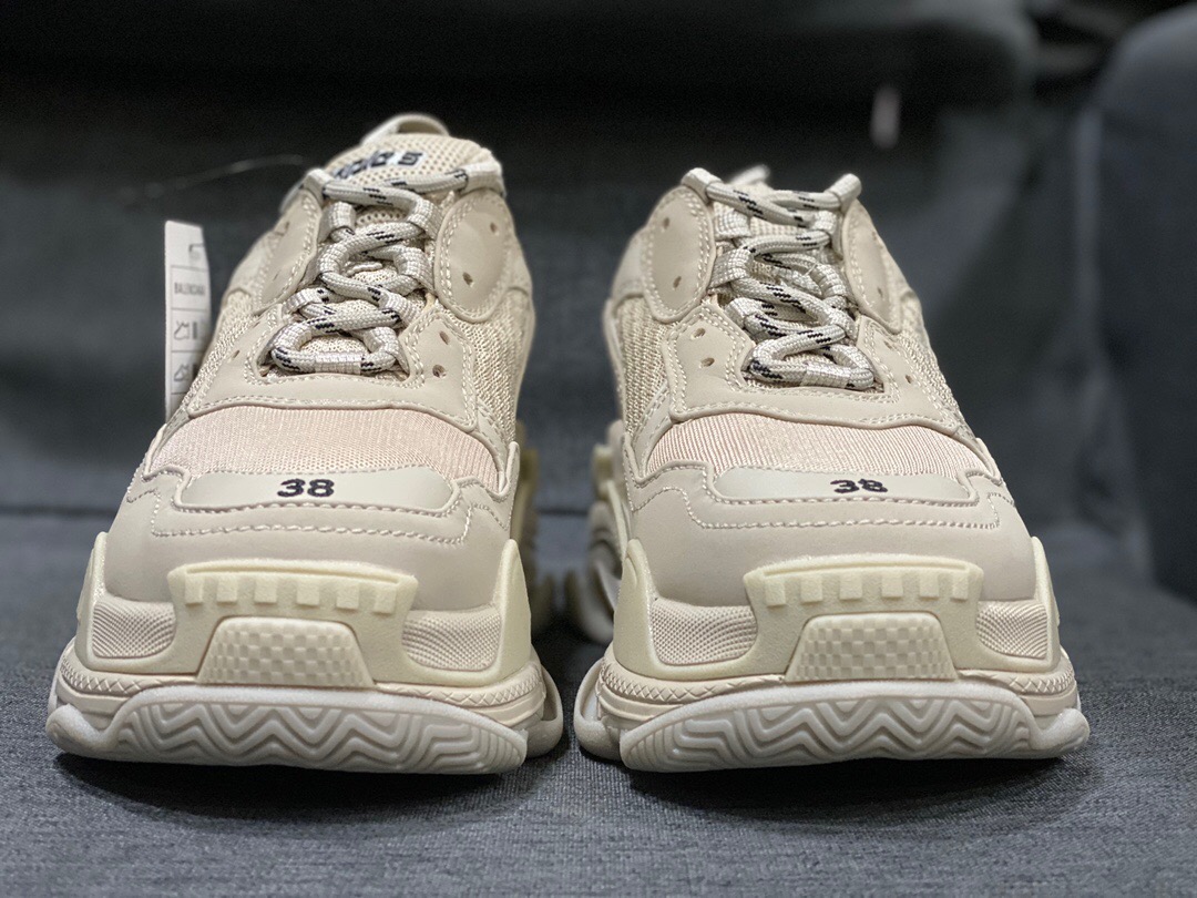 BALENCIAGA TRIPLE S Sneakers