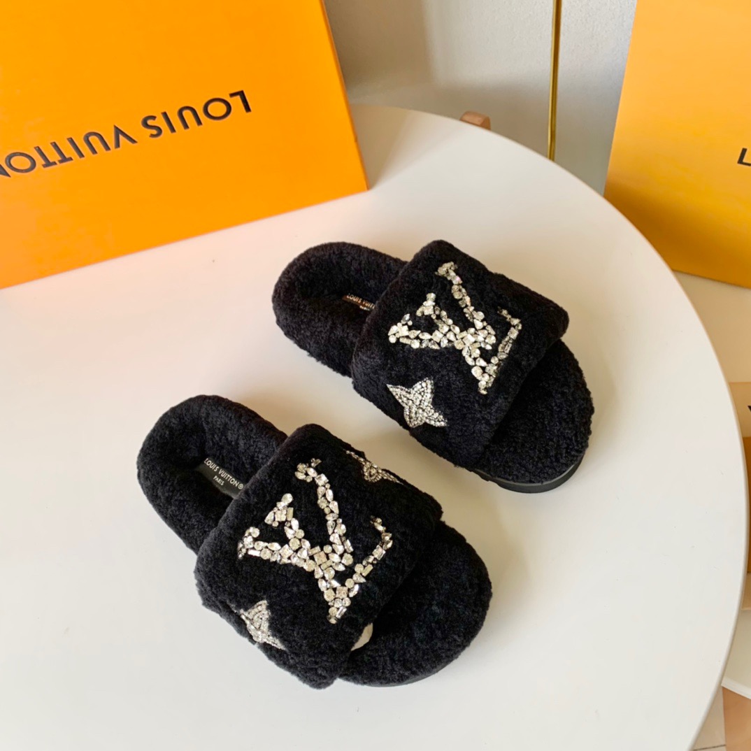LV Diamond Wool Slippers