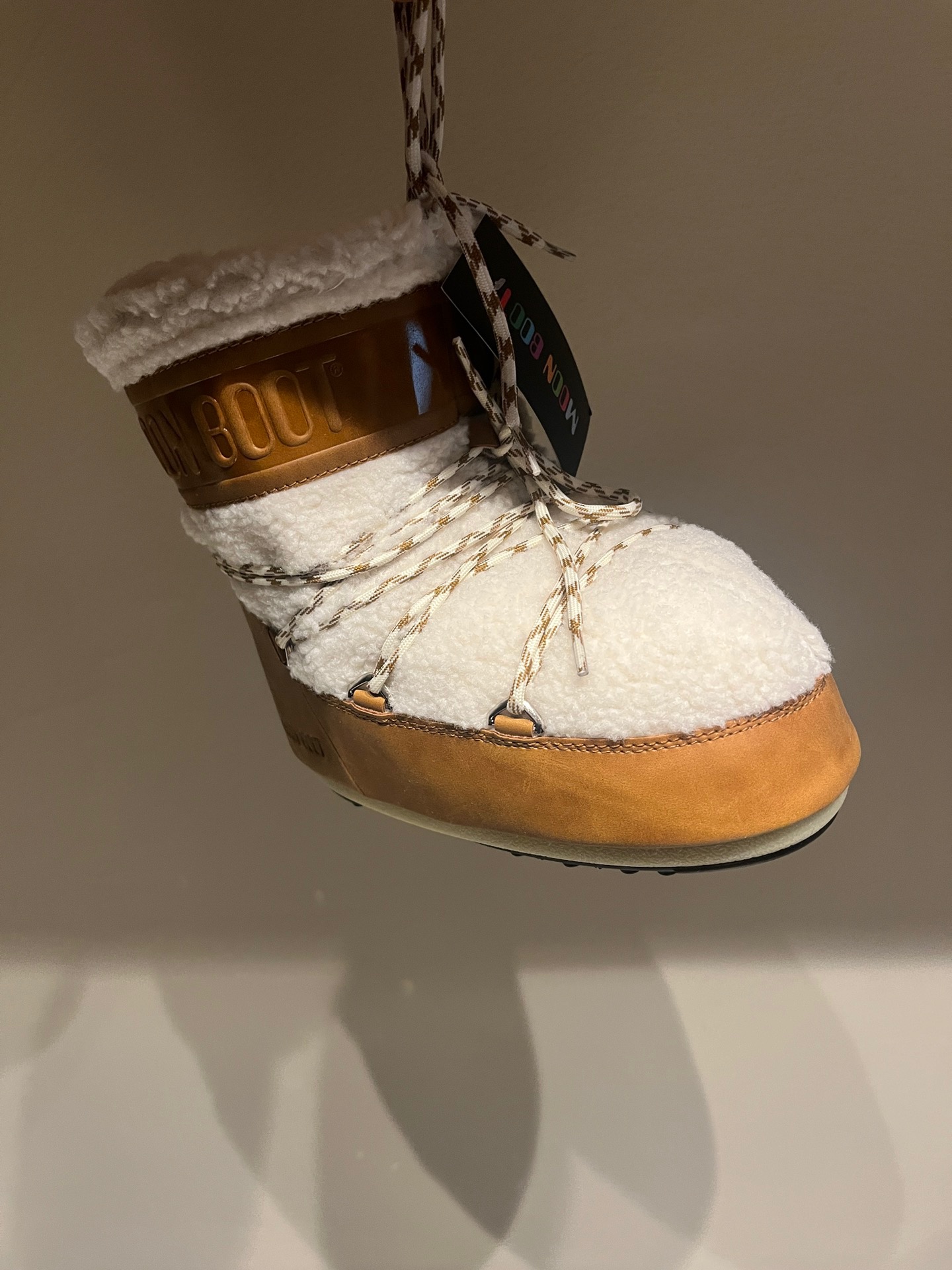UGG MOON Boots