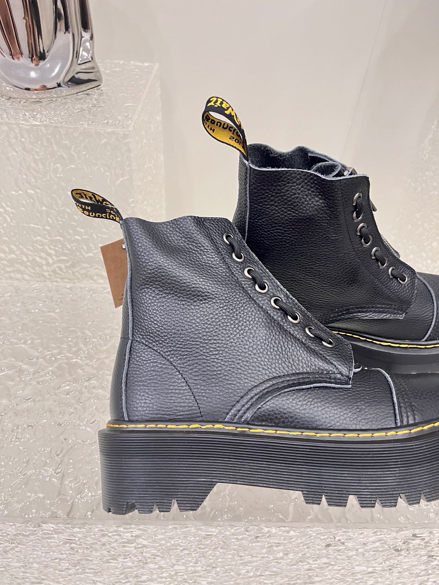 Dr.Martens Boots