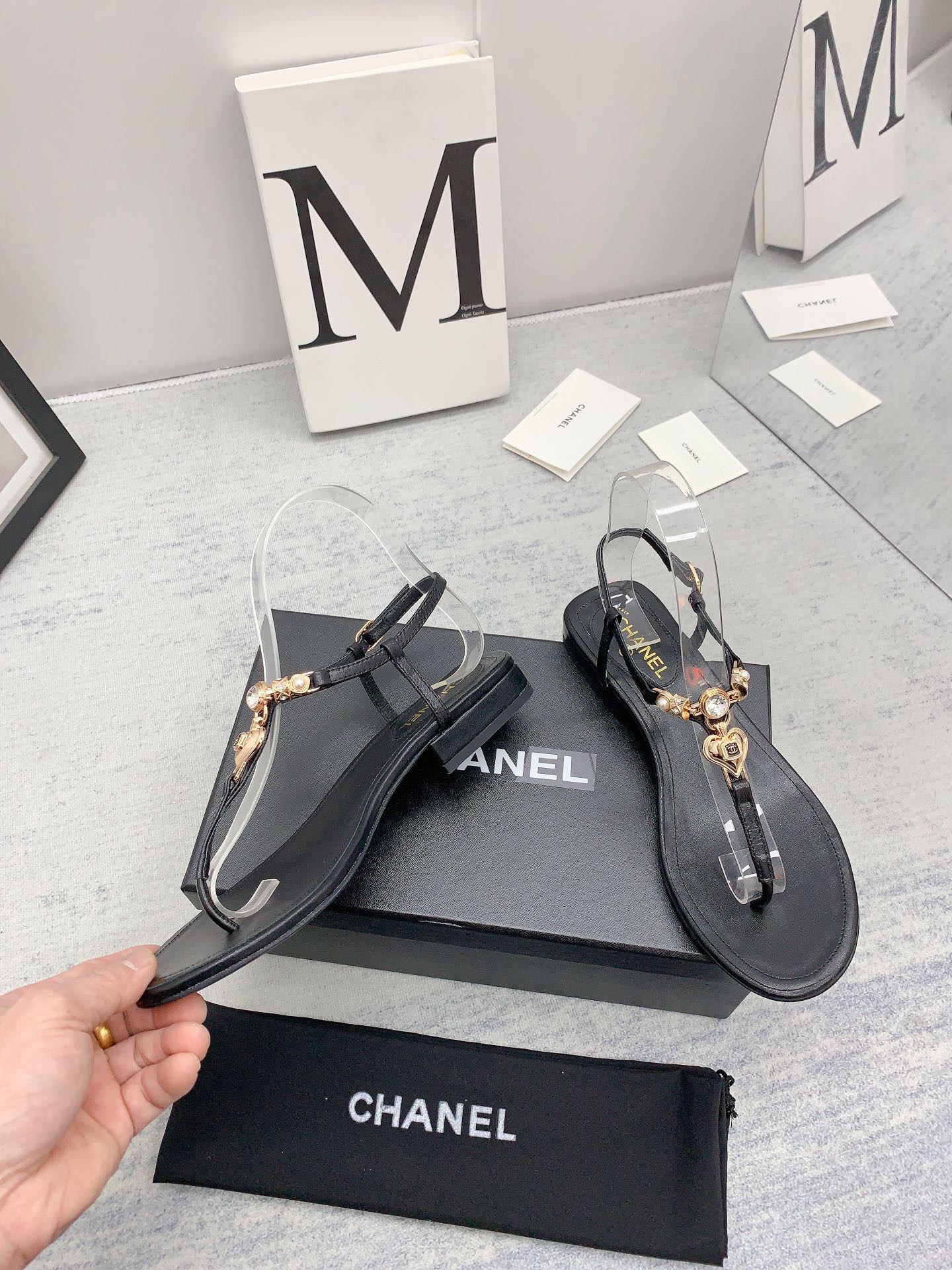 CHANEL Love jewel flip-flops