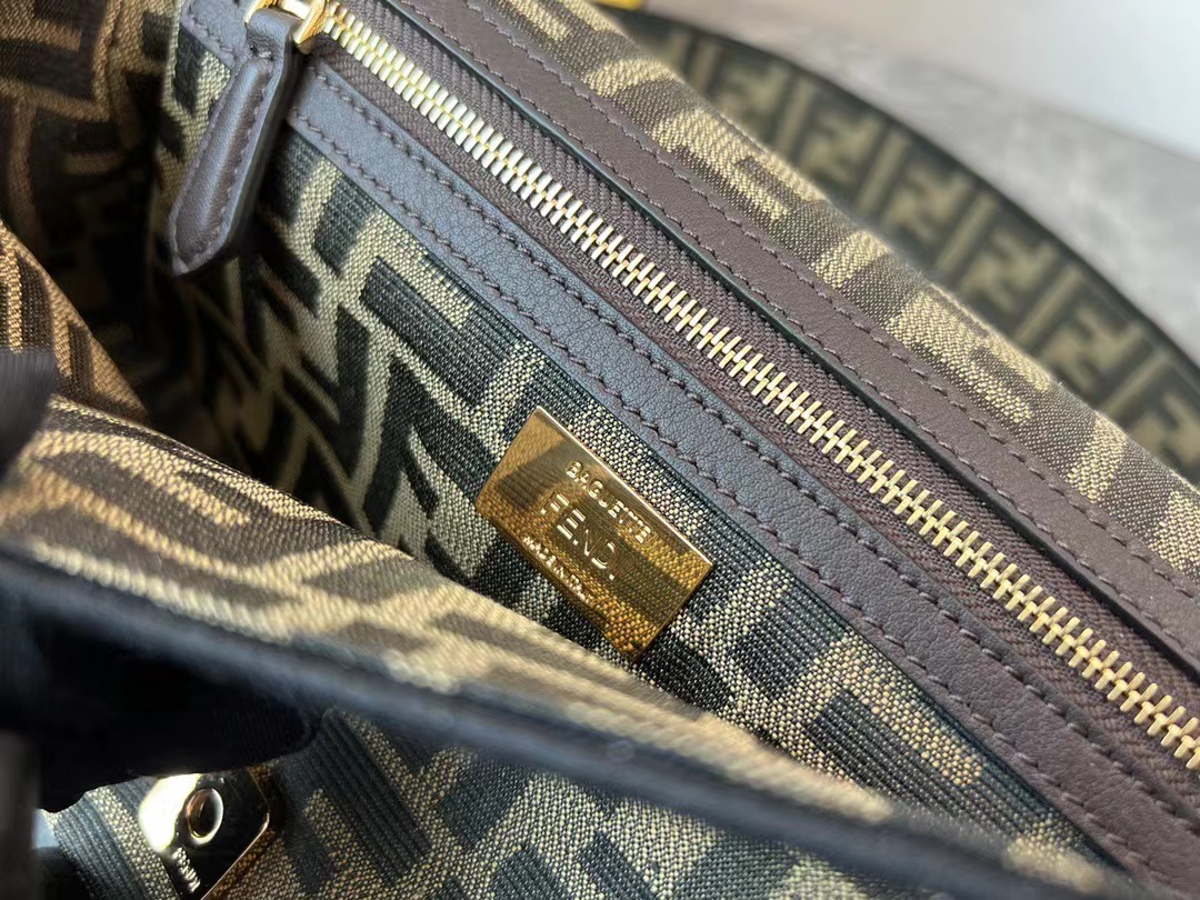 FENDI Baguette Handbag