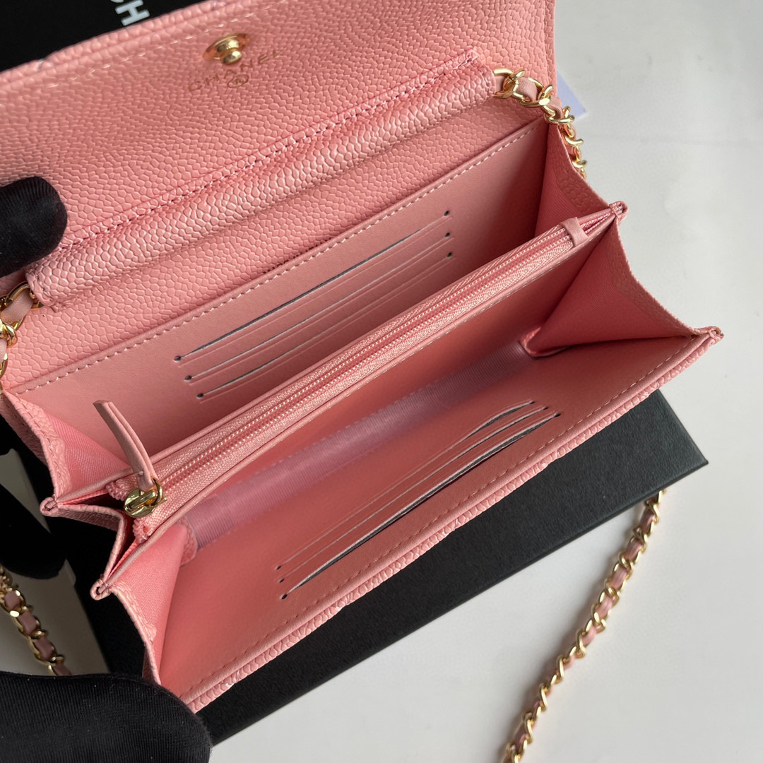 CHANEL chain crossbody bag