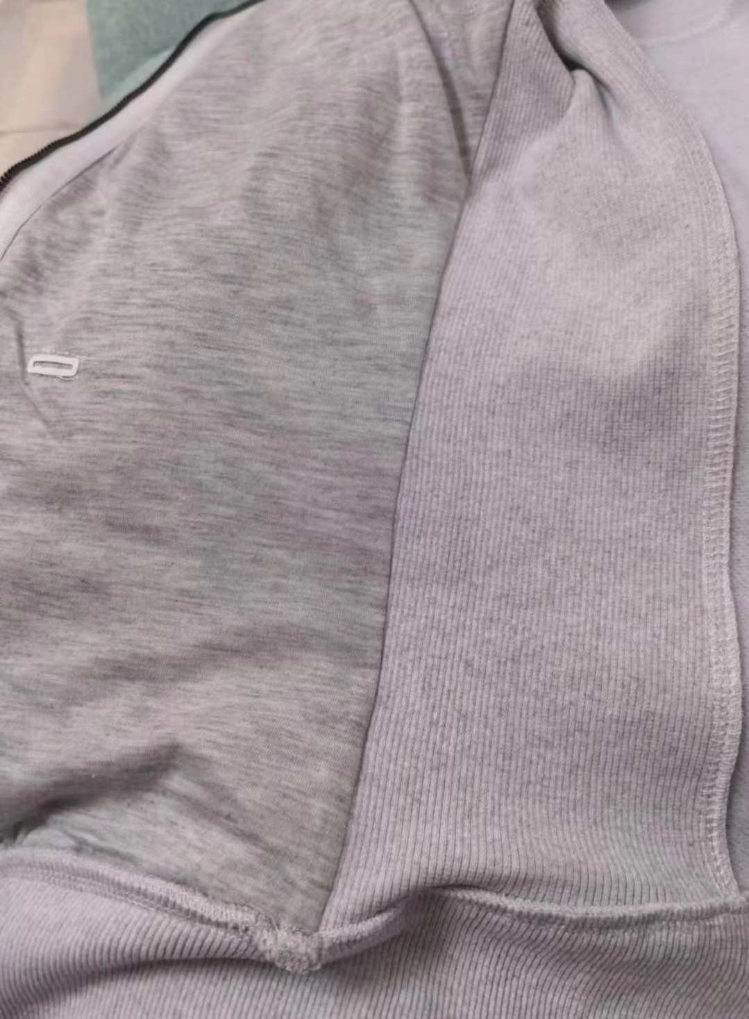 Lululemon Scuba Women's full-zip slim-fit long-sleeved hoodie