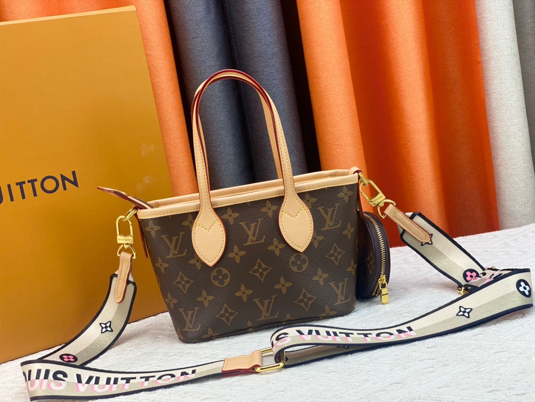 LV ON THE GO Handbag