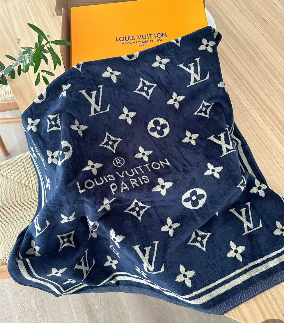 LV Blanket