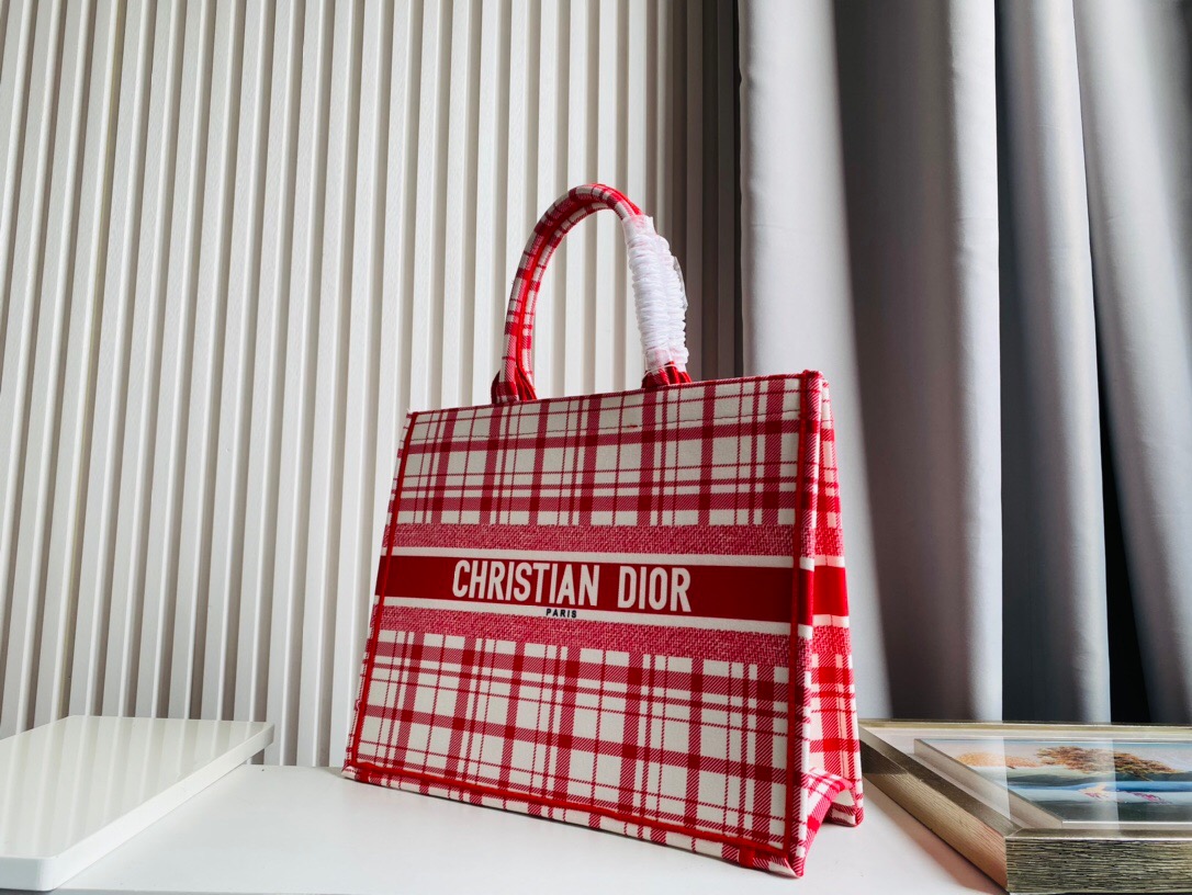 DIOR BAG