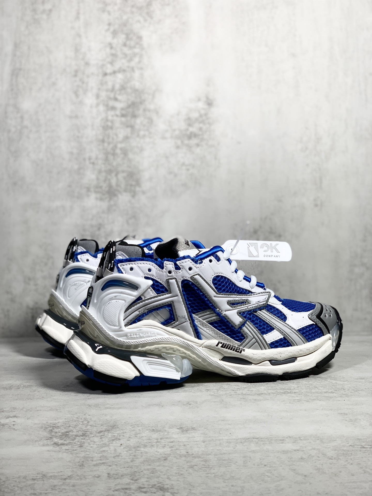 BALENCIAGA RUNNER