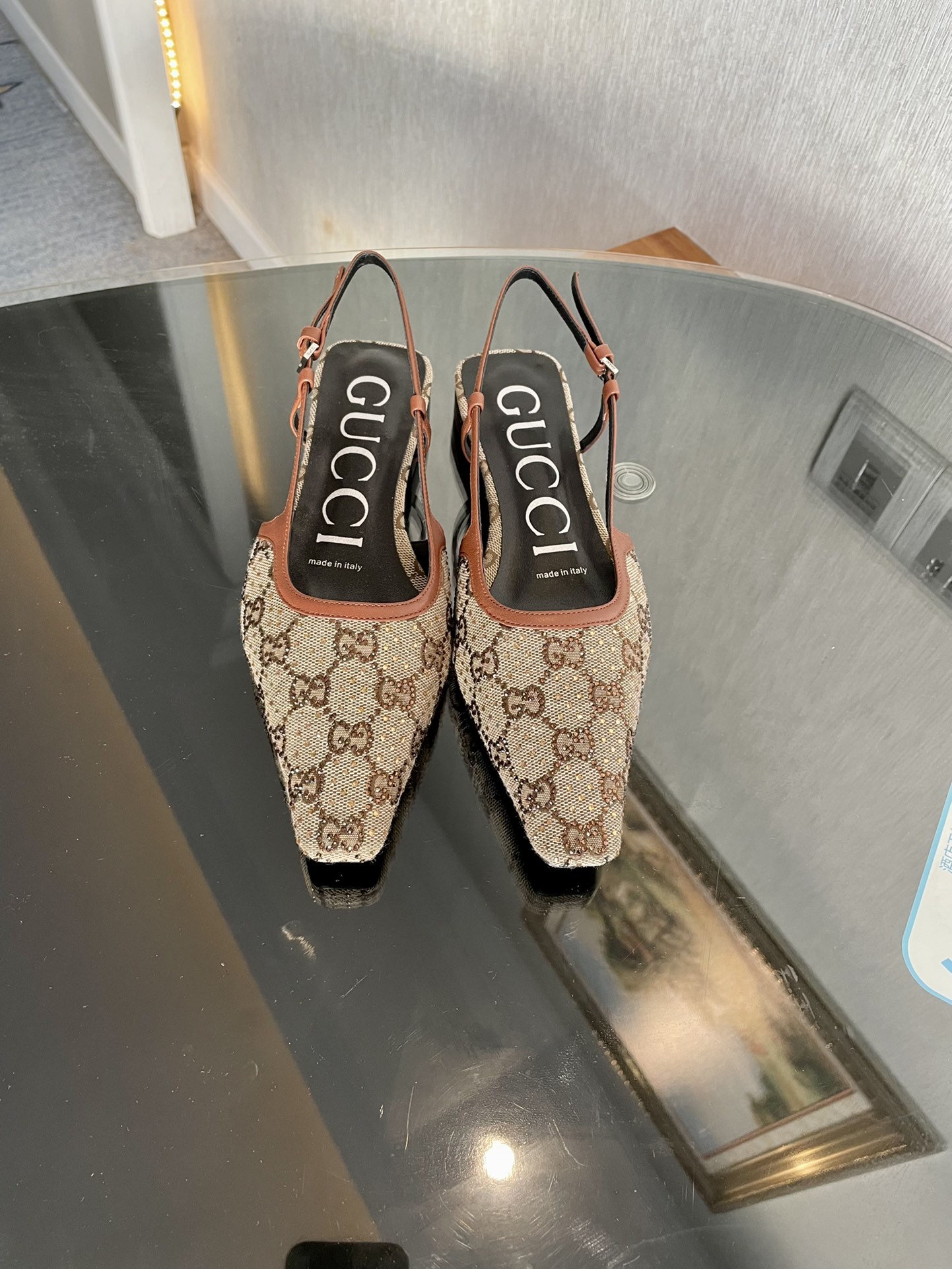 GUCCI &Vintage Vintage pressed diamond mesh sandals（Heel height: 1.5cm）