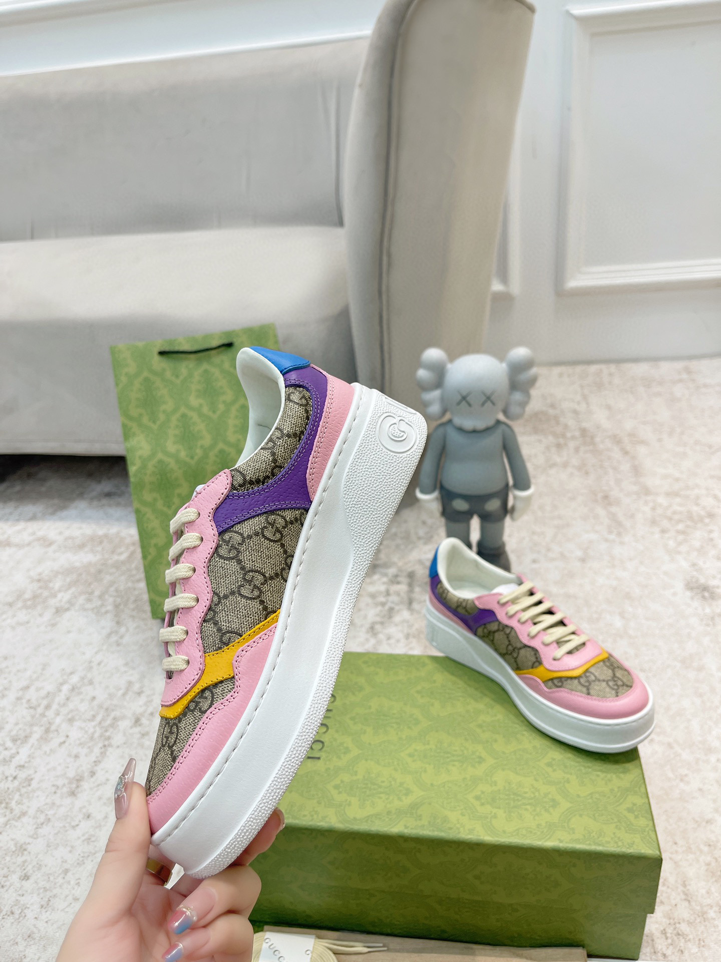 GUCCI SNEAKERS