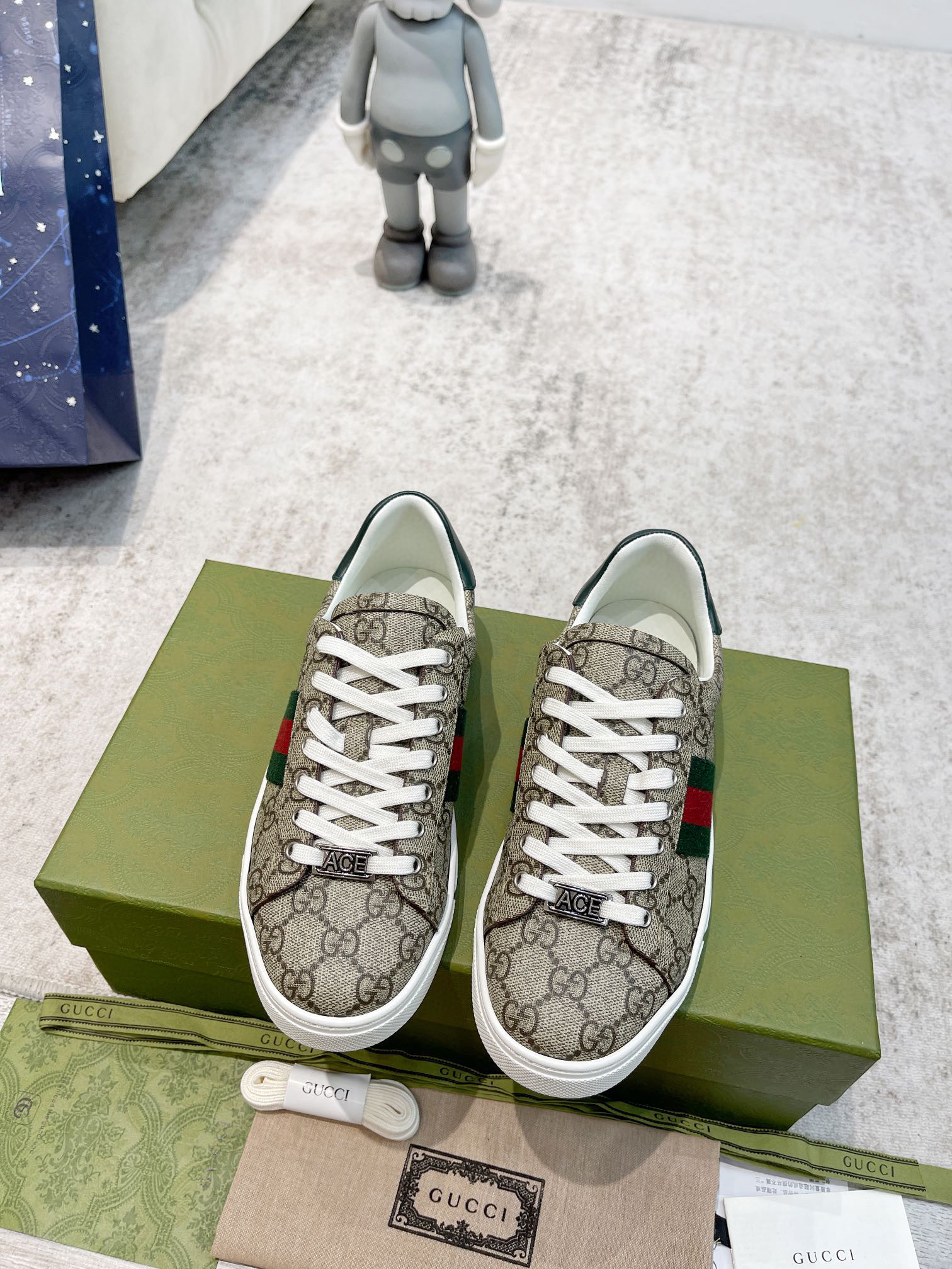WOMEN'S GUCCI ACE SNEAKER WITH WEB