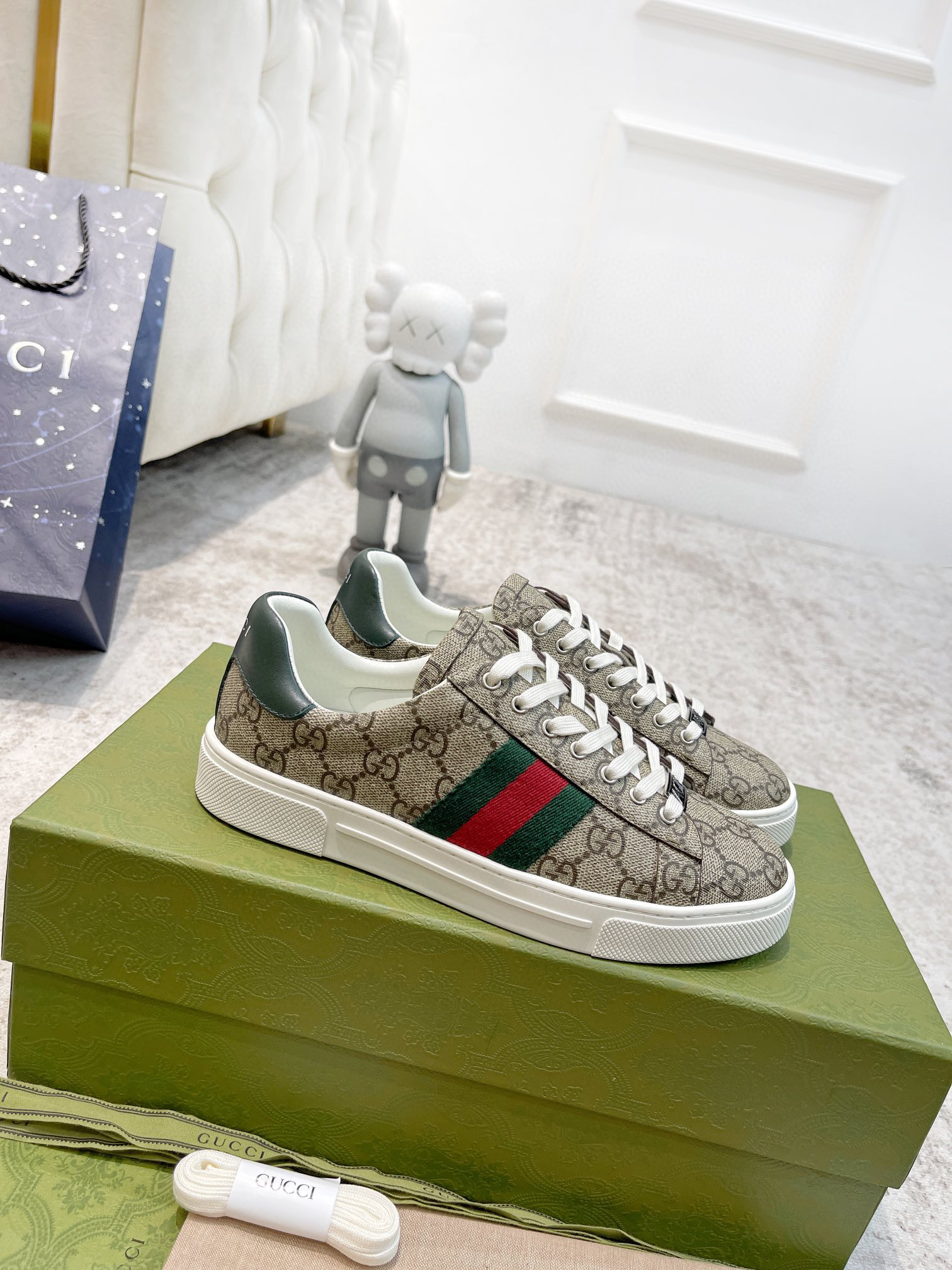WOMEN'S GUCCI ACE SNEAKER WITH WEB