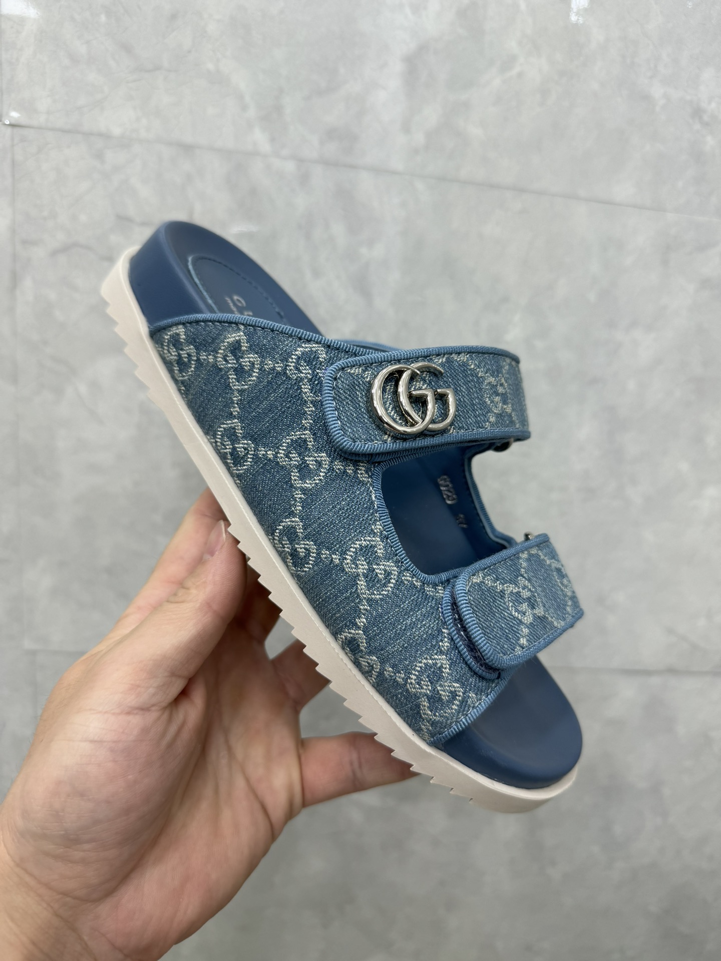 GUCCI Summer New Double G Sandals