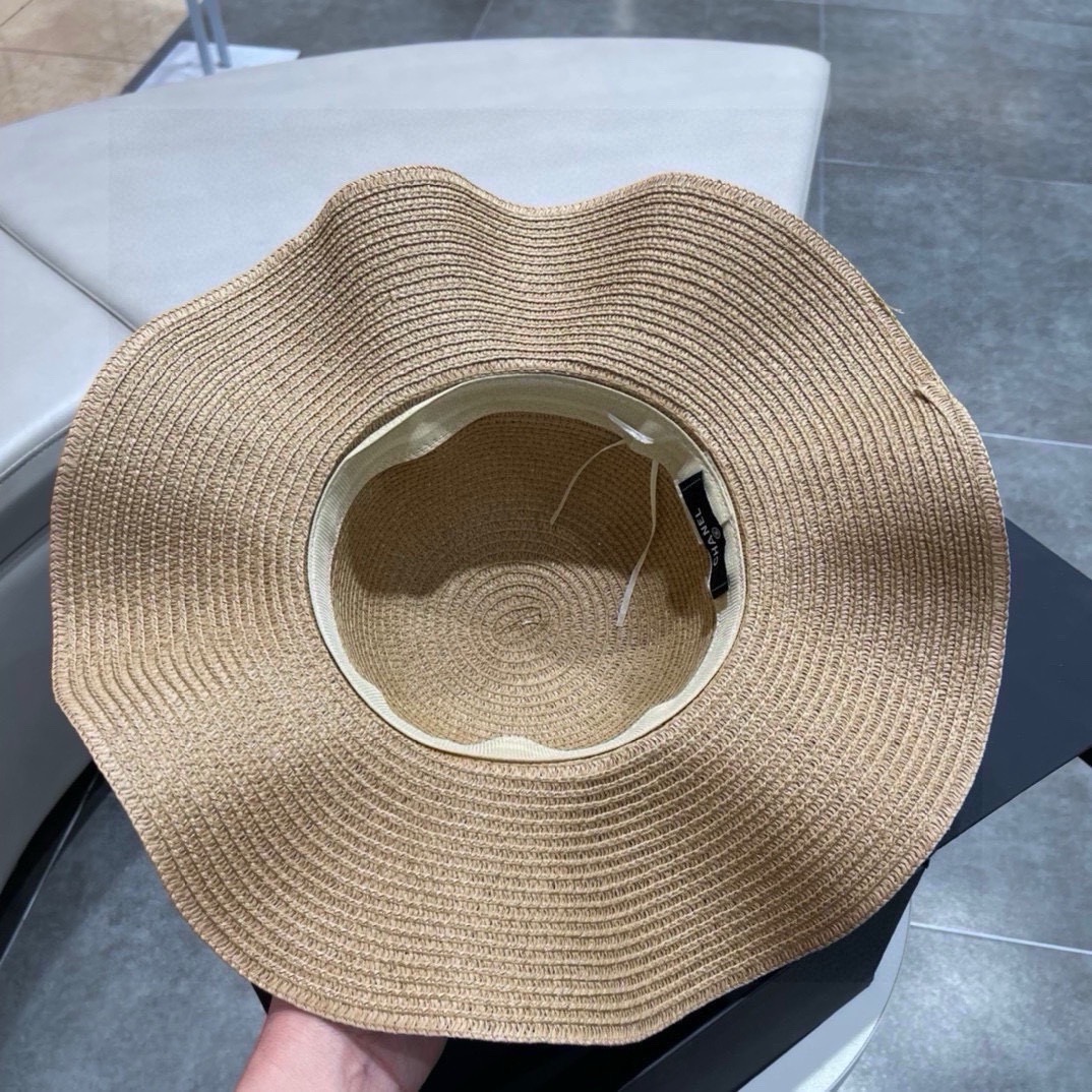 CHANEL Straw sun cap