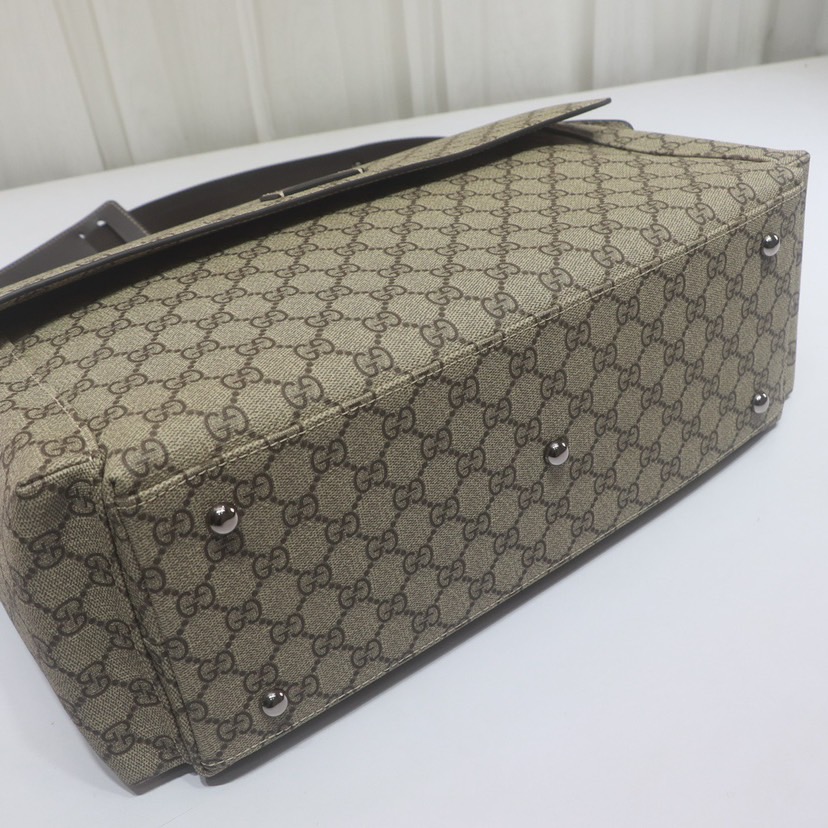 GUCCI Supreme Medium Diaper Bag