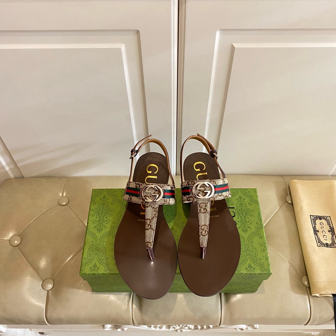 GUCCI Flip-toe Sandals