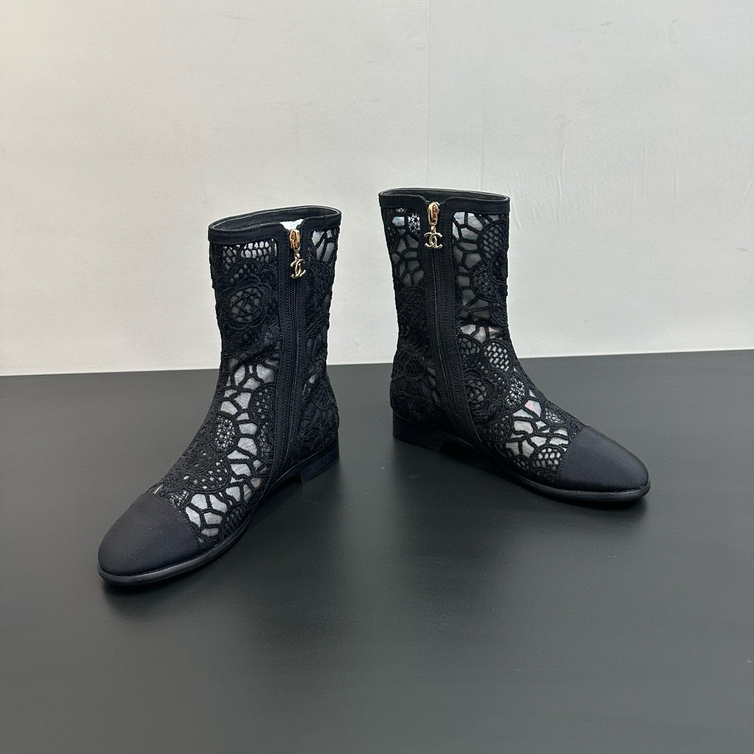 CHANEL Boots