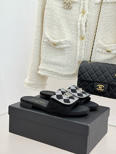 CHANEL Slippers