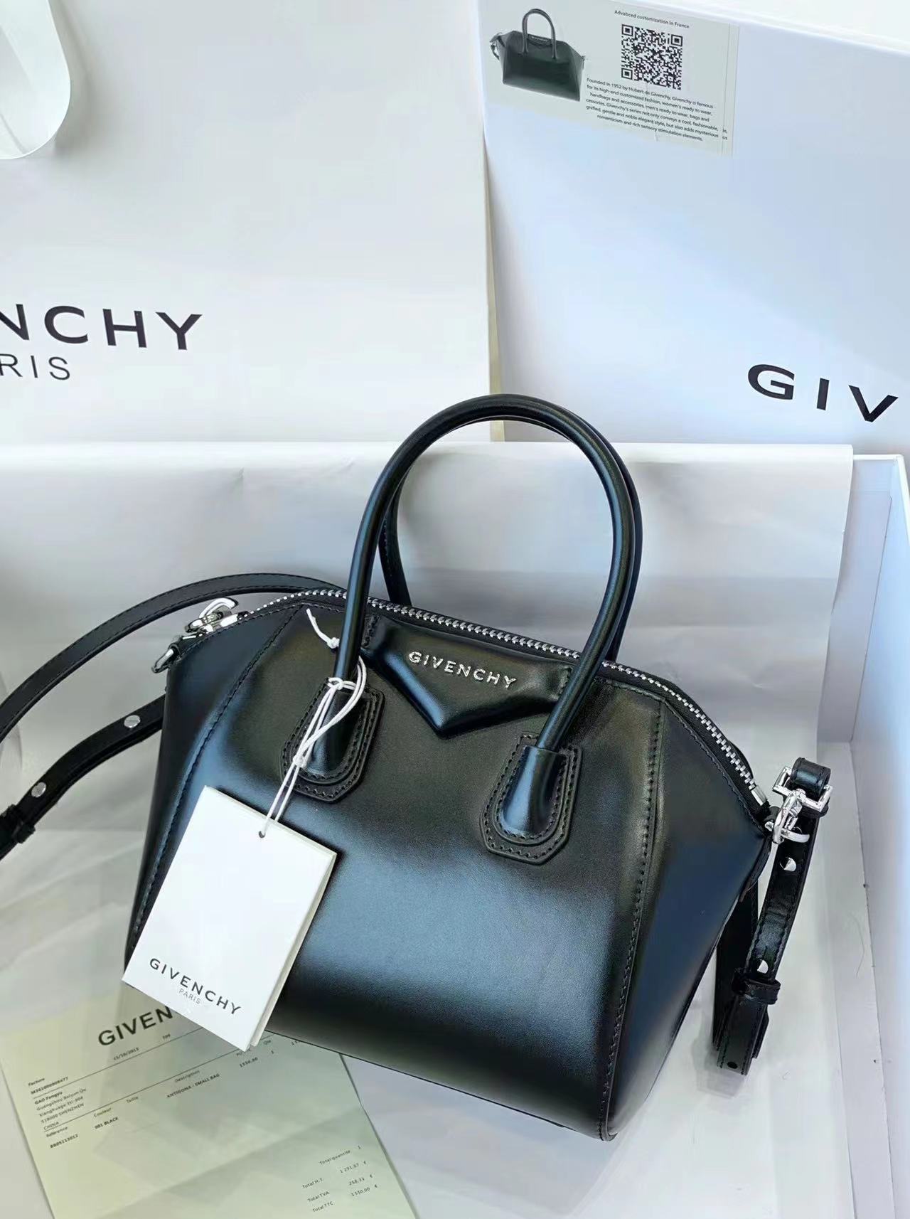 GIVENCHY Mini Antigona bag