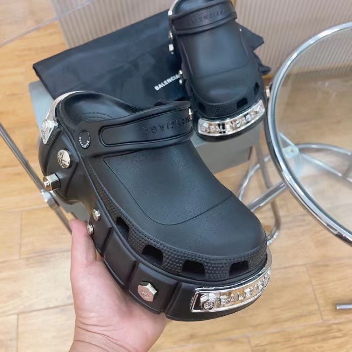 BALENCIAGA HARDCROCS™ Muller shoes