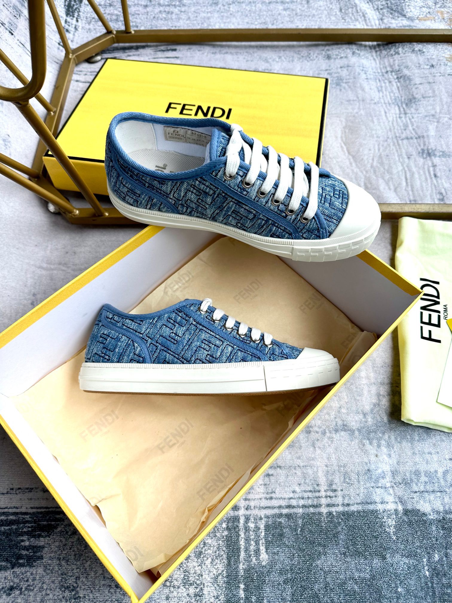 FENDI Domino Sneakers