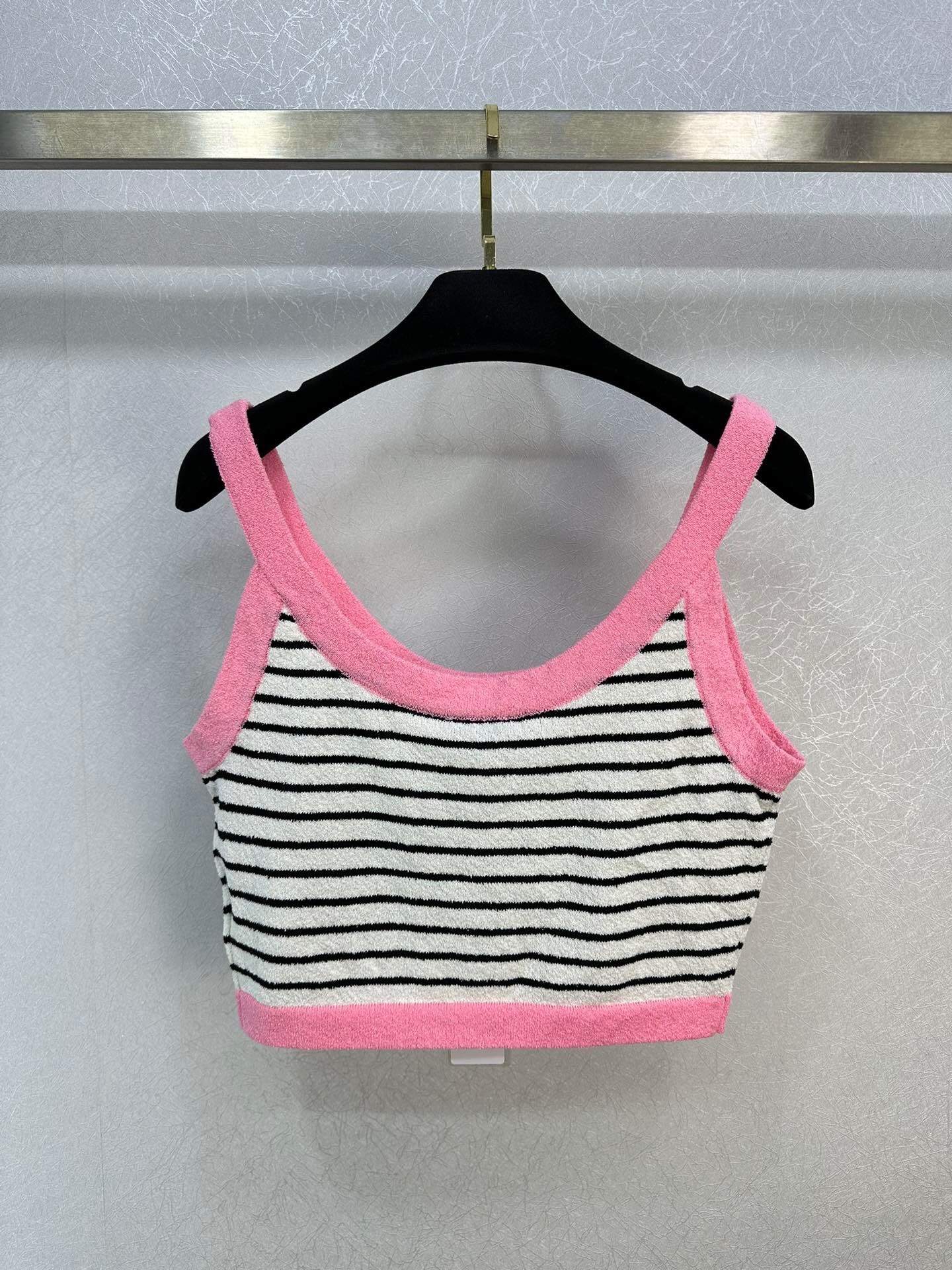 CHANEL Knitted striped vest