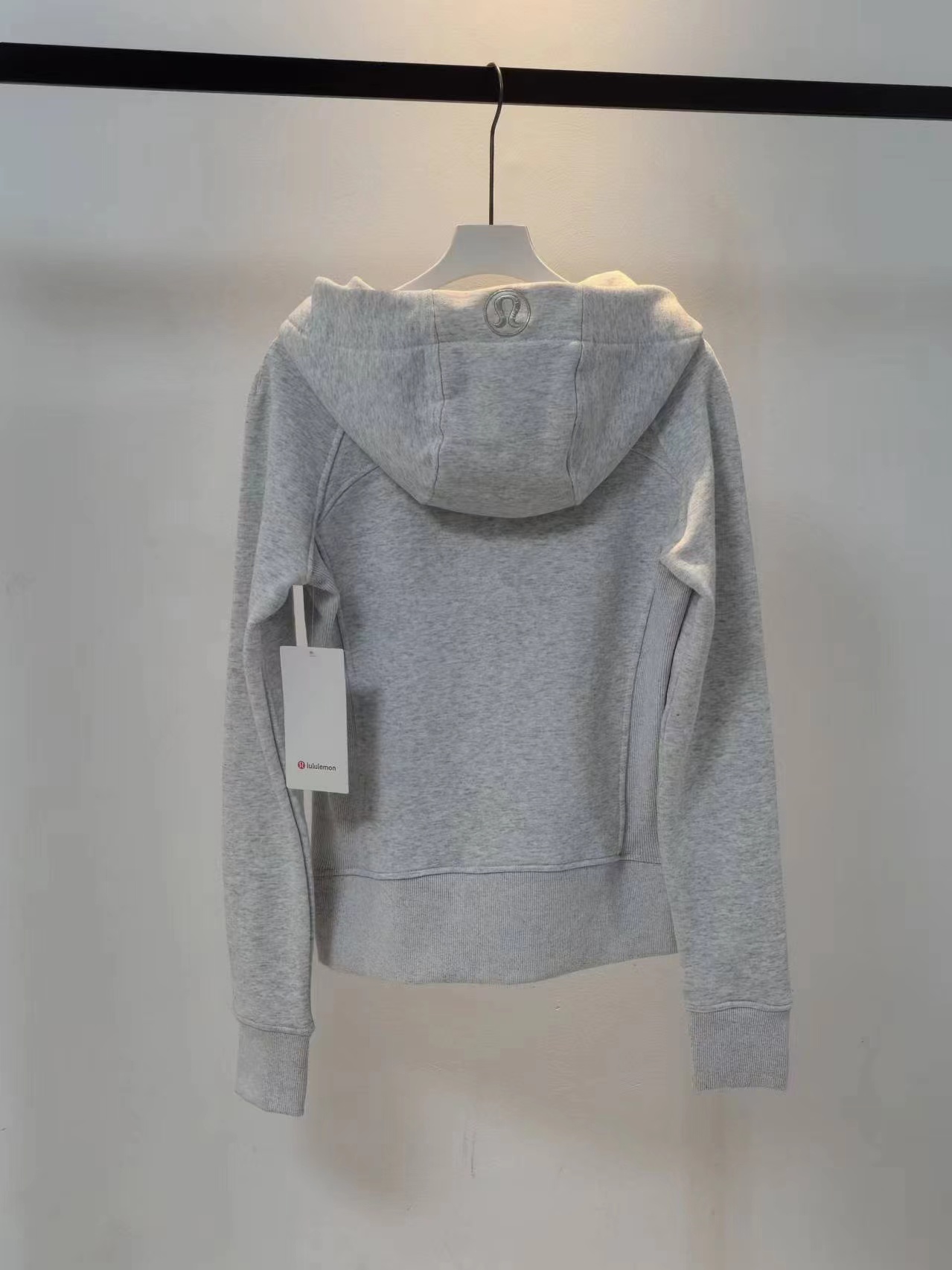 Lululemon Scuba Women's full-zip slim-fit long-sleeved hoodie