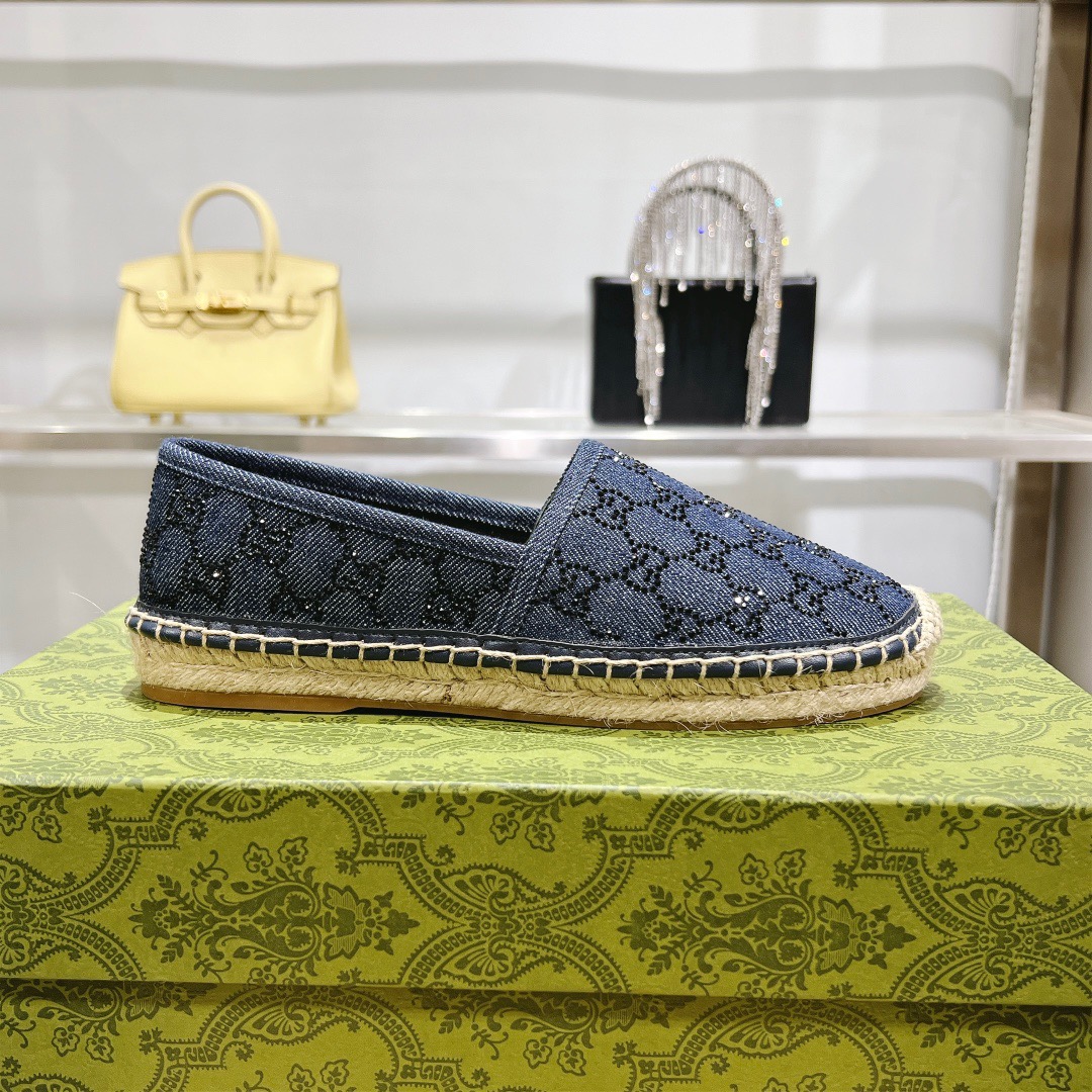 GUCCI Fisherman shoes