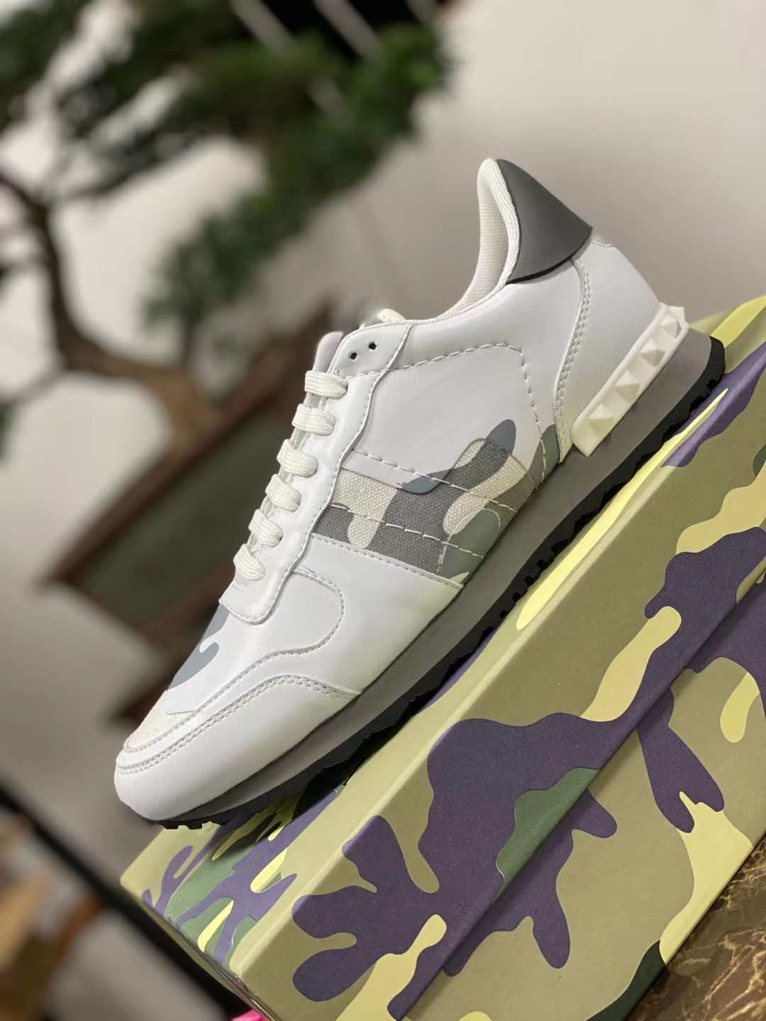 VALENTINO CAMOUFLAGE ROCKRUNNER Sneakers