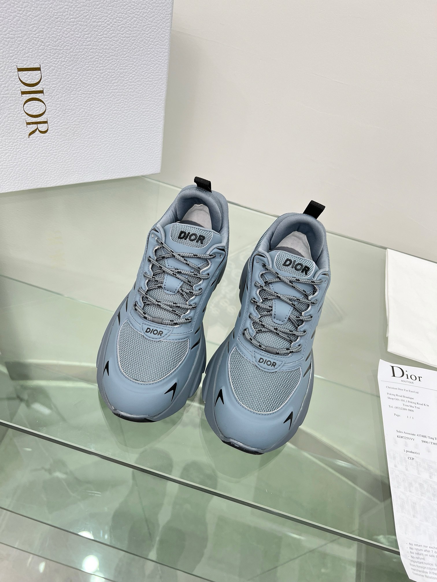 DIOR B32 Sneakers