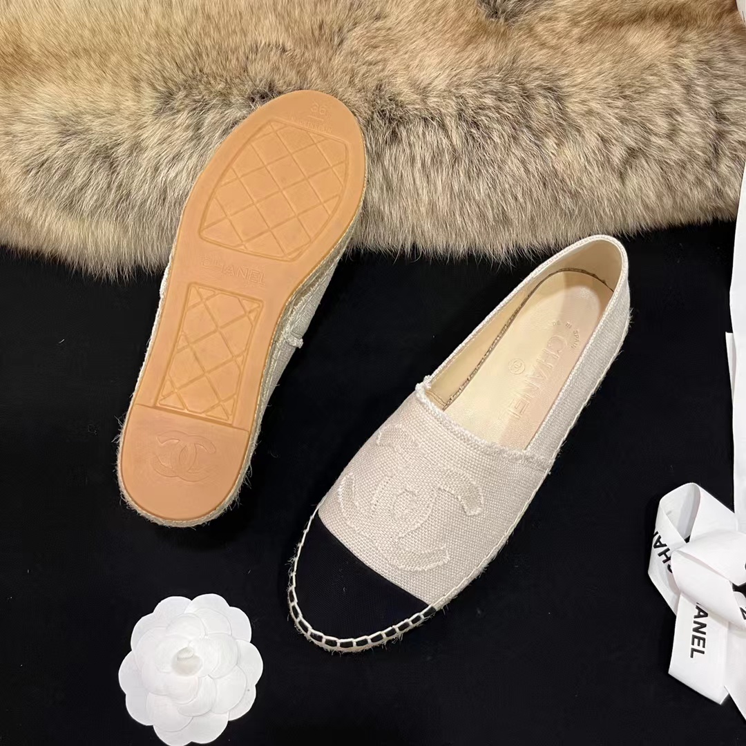 CHANEL Fisherman shoes Loafers
