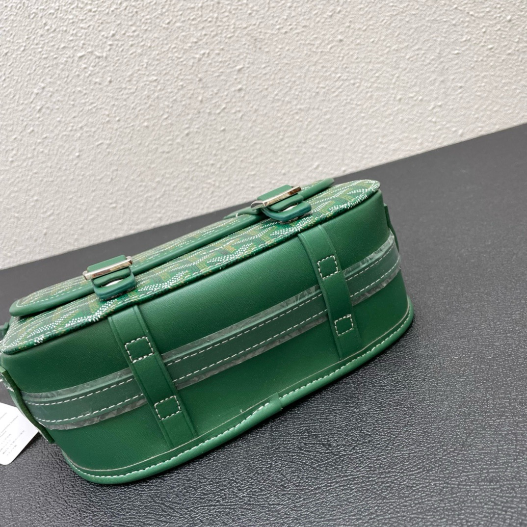 Goyard Messenger bag