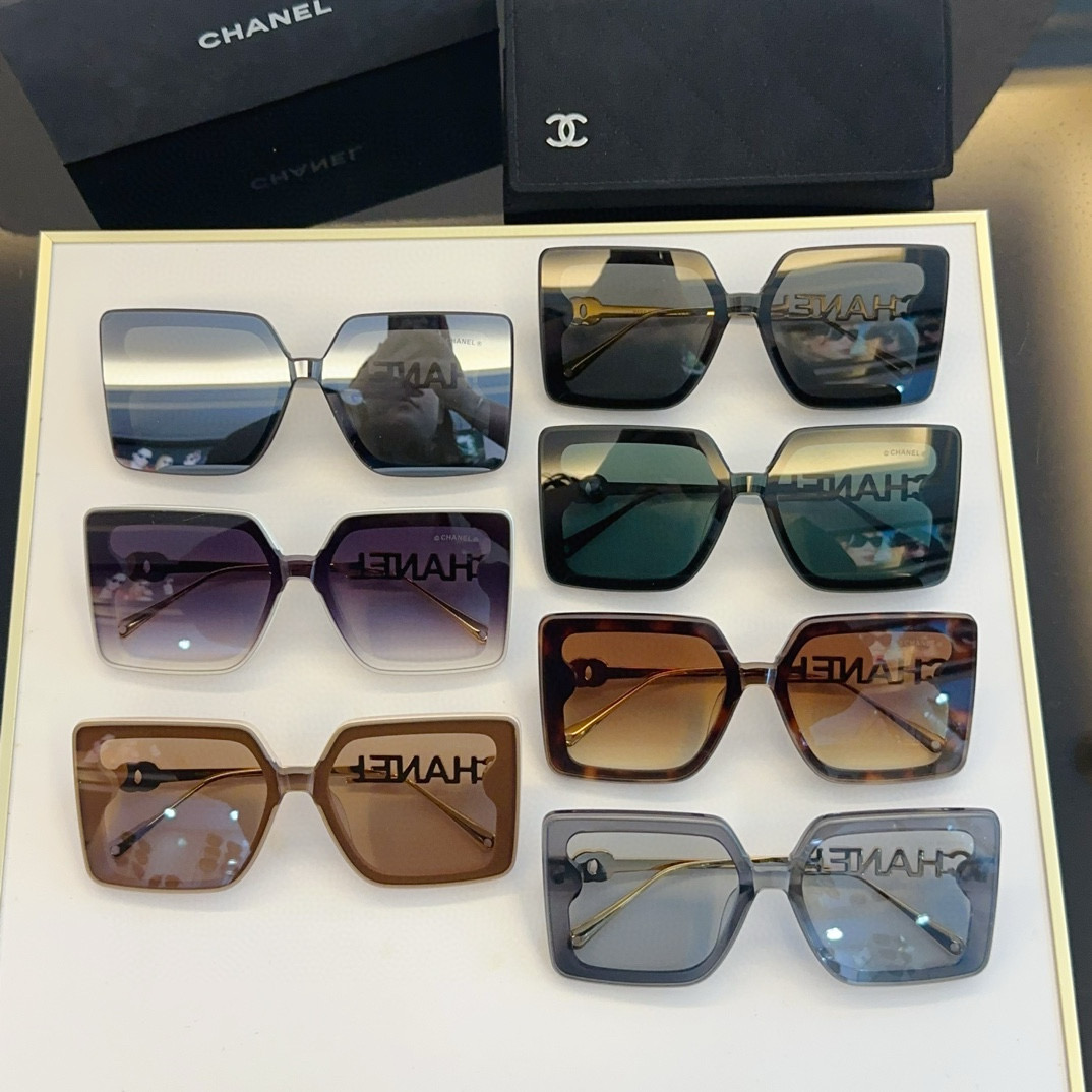 CHANEL sunglasses