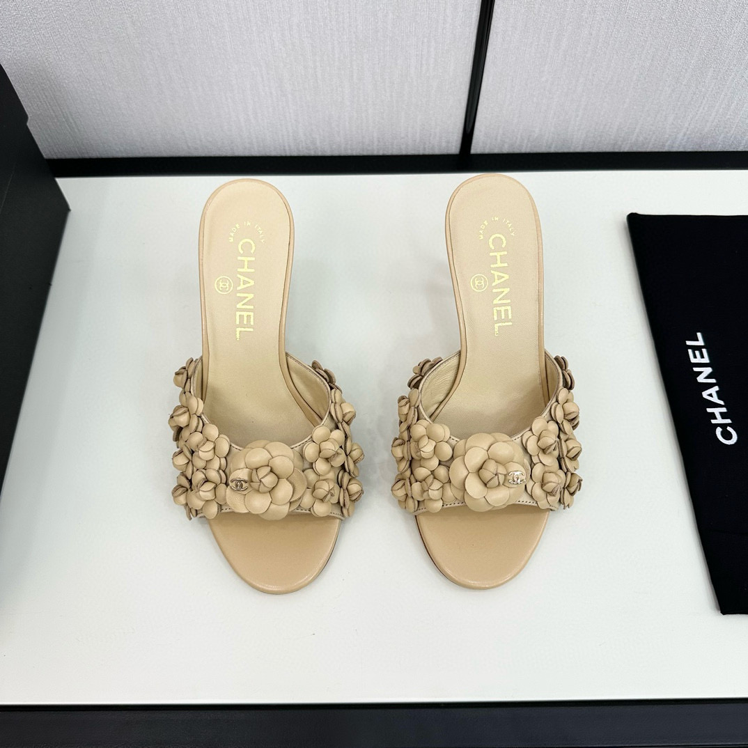 CHANEL floral high-heeled slippers