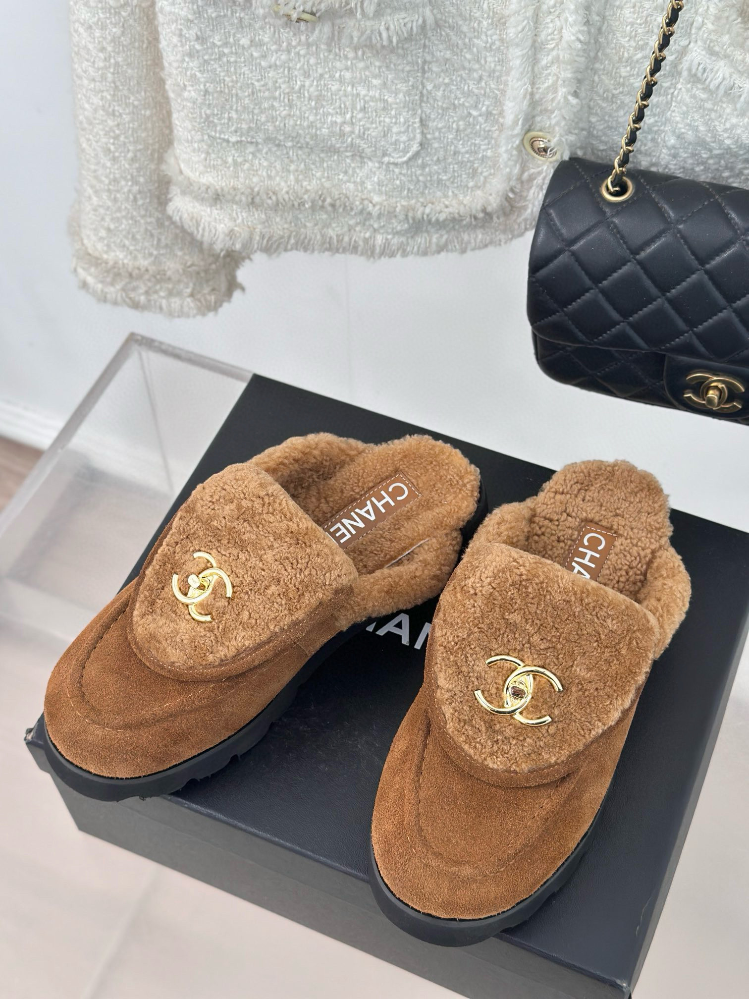 CHANEL Wool Muellers