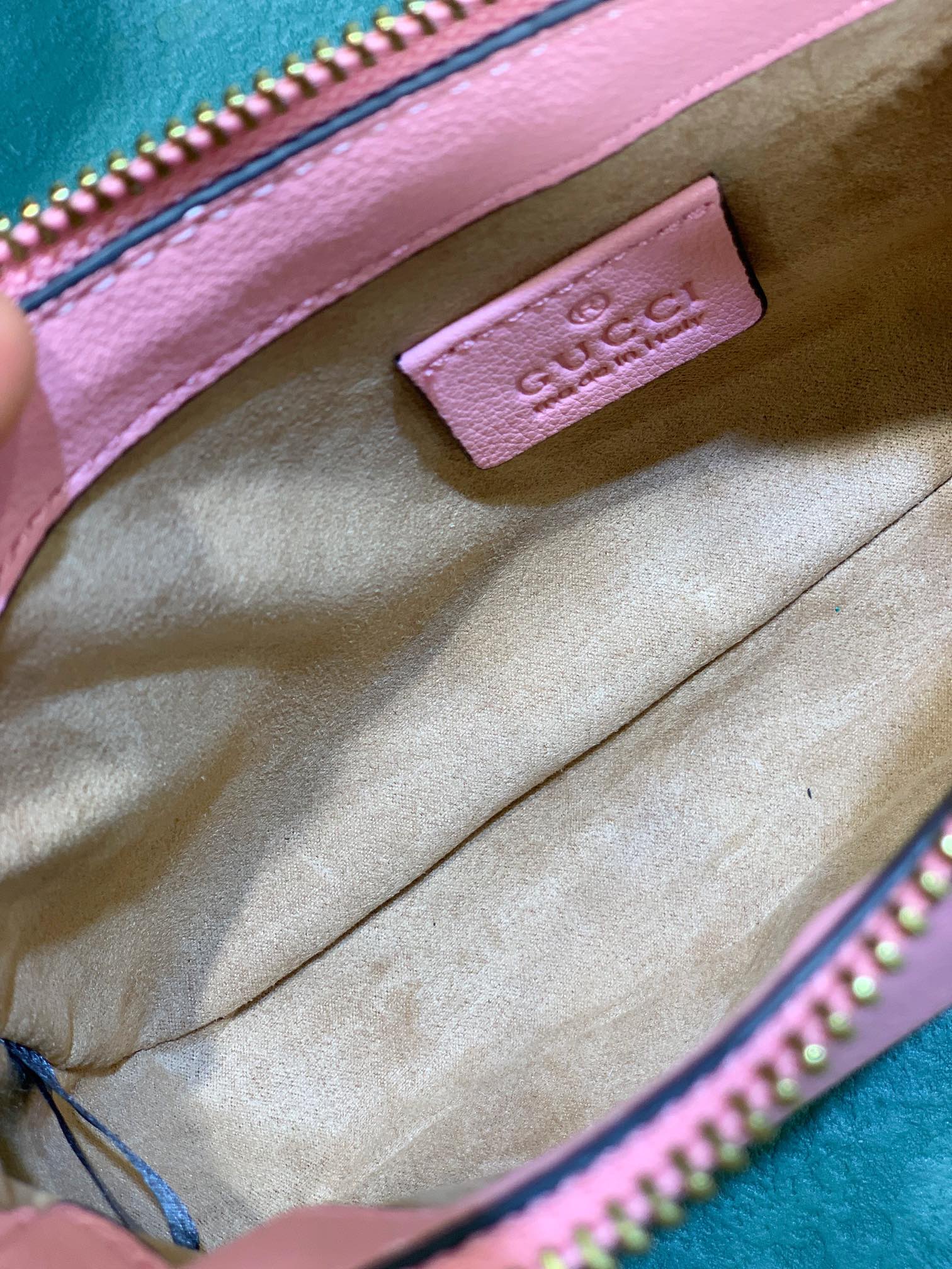 GUCCI SHOULDER BAG