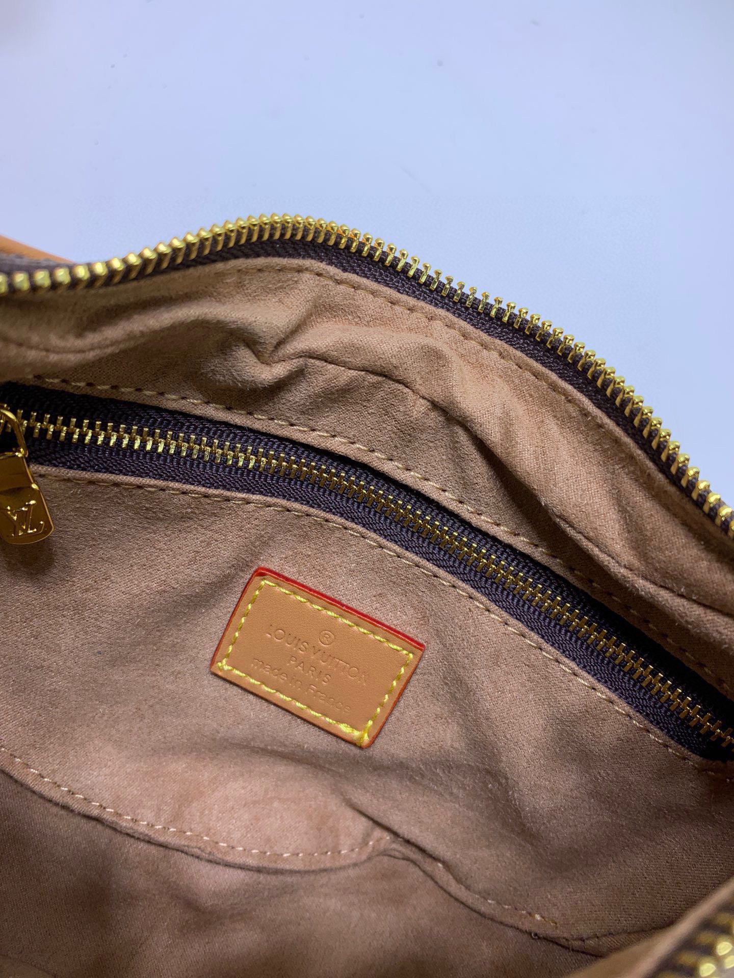 Louis Vuitton loop Half moon baguette bag