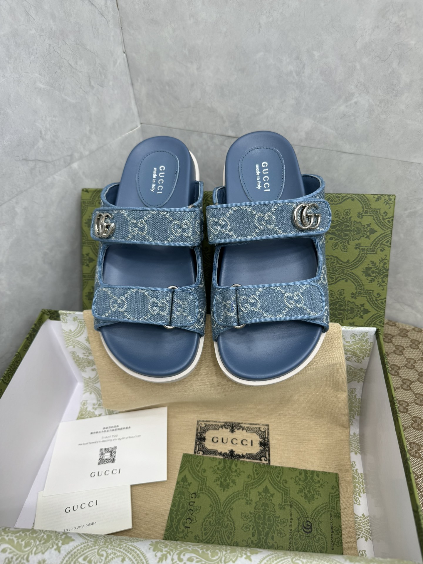 GUCCI Summer New Double G Sandals