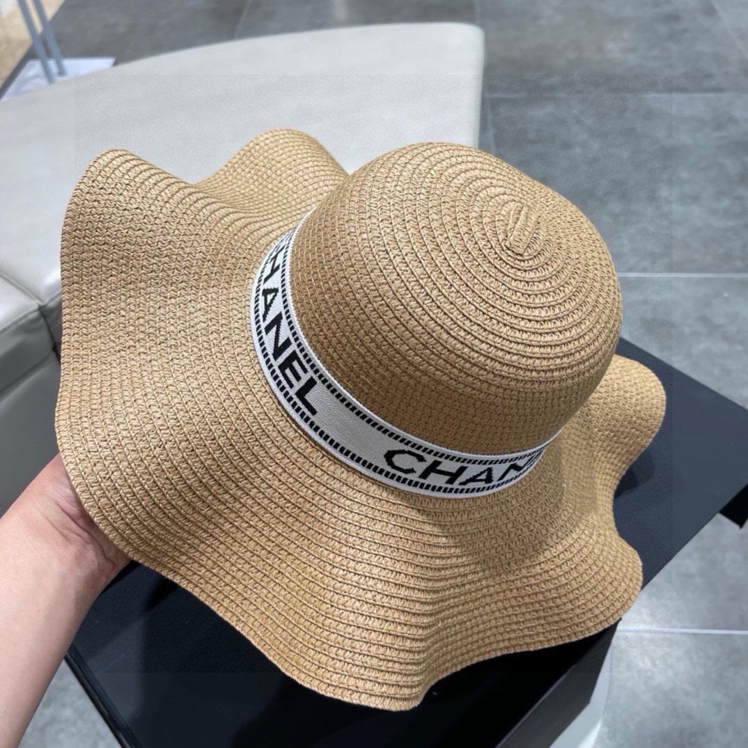 CHANEL Straw sun cap