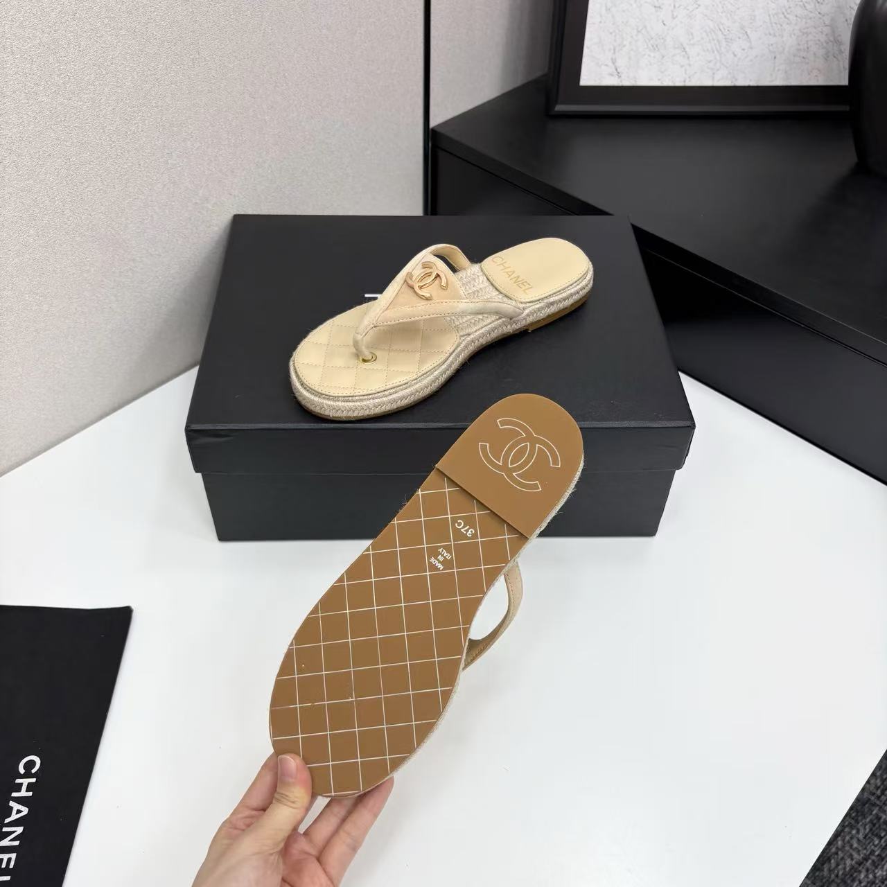 CHANEL flip-flop sandals