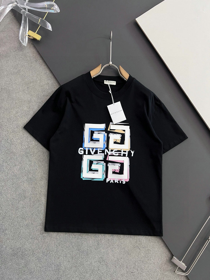 GIVENCHY T shirt